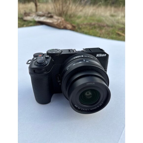 Nikon z30 with nikkor dx16-50 NEEDS CLEANING camera - Picture 1 of 7